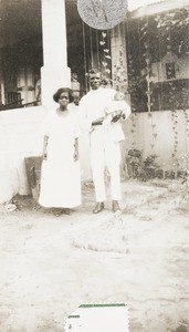 Church Missionary Society's minister, wife & baby, Nigeria, ca. 1924