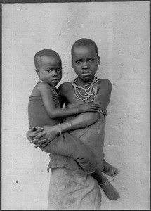 Sisters, Moshi, Tanzania, ca. 1901-1910