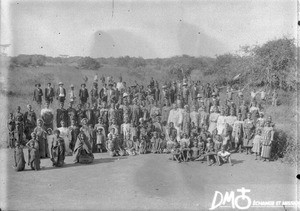 Group of African people in Makulane, Mozambique, December 1910