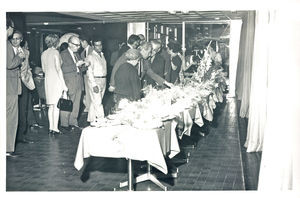 Reception ved åbeningen af Tower Bookshop i Beirut i 1971