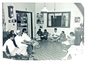 Churches Meeting in Hebron. Verner Tranholm-Mikkelsen sits in the middle and to his left sits G