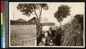 Narrow canal, Shaoxing, Zhejiang, China, ca.1930-1940