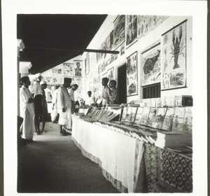 Ausstellung für Lehrerkonferenz, Mai 1938. Besonders wichtig war Herrn Krauss, dass alle Lehrer sich von der grossen Auswahl unserer Anschauungs-Unterrichts-Bilder überzeugen konnten