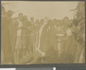 Santa Claus visits, Tumutumu, Kenya, ca.1920