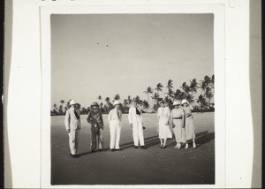 Missionaries from Mangalore with Prof. Schlunk on the sea shore