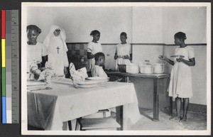 Cooking lessons, Matadi, Congo, ca.1920-1940