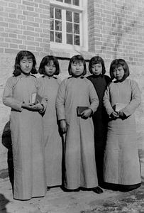 5 girls konfirmeret juledag 1938