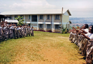 ELCT, Nordveststiftet, Tanzania. Studerende på Ntoma Husholdningsskole, 1997. (Missionær Else Højvang, DMS/Danmission, var lærer på skolen, 1987-2001)