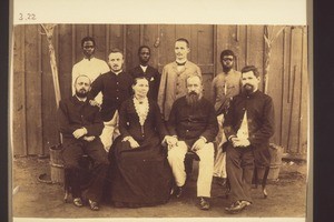 Accra / V.L.N.R. OBEN: M. Binhammer, J. Goetz / UNTEN: Jb. Roesle, Frau Duisberg, W. Duisberg, Osk. Thal, September 1891