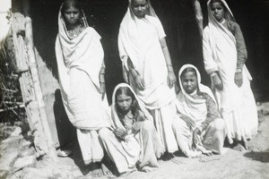 High caste women, Harkua, India, ca. 1915