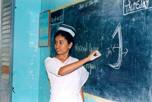 Danish Mission Hospital, Tirukoilur, Tamil Nadu, South India, October 1998. Teaching at the reo