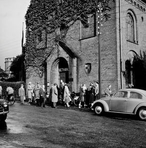 Missionshuset "Bethania" der dannede rammen om repræsentantskabsmøde i Odense 11-12/09/1957