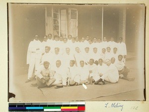 Lars Meling with students at Isoraka, Antananarivo, Madagascar, ca.1905