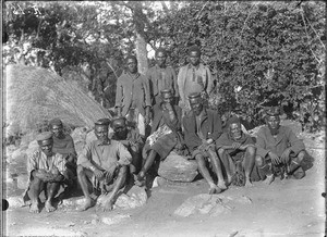 African chief with his counsellors and messengers, Mhinga, South Africa, 1901