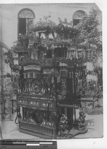 A wedding sedan at Chekkiang, China