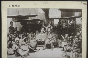 King Kwaku Dua and the Golden Stool in Kumase, with attendants
