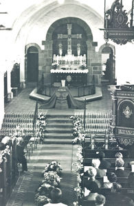 Anna Stubkjær Borg blev overfaldet af røvere og myrdet i Rwantege, Tanzania, 9. maj 1982. Der var bisættelse i Bukoba Domkirke, 10. maj 1982 med prædiken af pastor Wilson Niwagila. Senere var der urnenedsættelse og mindegudstjeneste i Grindsted kirke, Danmark, 21. maj 1982, hvor sognepræst Mogens Jensen holdt mindetalen. Her: Grindsted Kirke indefra. (Anvendt i: Dansk Missionsblad nr 8/1982)