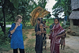 Bangladesh Lutheran Church/BLC. Deacon Tove Andreasen visiting village women, September 1986.-