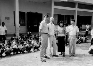 Fra venstre / from the Left: Greeg Keen, leder /director og World Concern, Thorkild Schousboe Laursen, Dr. Khim, Kreg Mallow