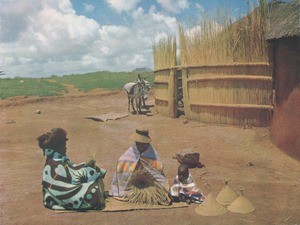 In Lessouto, traditional production of a hat