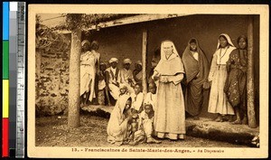 Fransciscan Sisters helping indigenous people, India, ca.1920-1940