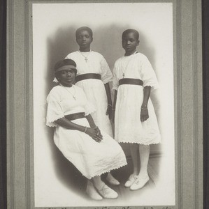 Alice Afari, Felicia Afari, Dora Afari (from l. to r.)