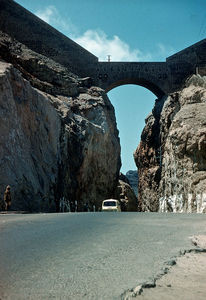 Gaten into Crater city in Aden