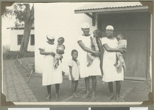 Nurses and child patients, Chogoria, Kenya, 1947