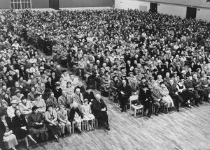 Landsmødet i Aarhus i maj 1952. 2500 DMS venner til festen i Aarhus-hallen