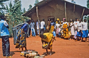 Kirkerne i Tanzania er ofte meget beskedne på grund af de økonomiske vilkår. 1997