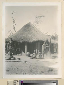 Domestic life, Mozambique, ca.1930