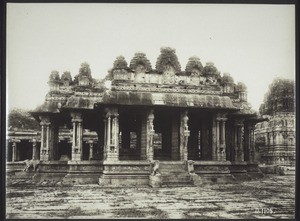 C. 1105. General view of Kalayana mandapa, vittala temple. Hampi, Bellary