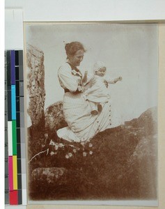 Gunhild Holst with her little niece, Madagascar