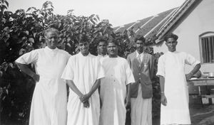 Arcot, South India. Staff of Vriddhachalam Hospital. From left to right: The Leader, Dr. Amos A