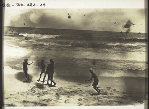 Hindus enjoying themselves on the beach in Colombo