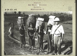 "Dusun women as carriers (1932)