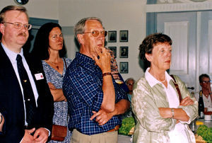 Reception i anledning af Danmissions fødsel, 1.1.2000. På billedet ses fra venstre: Allan Beck, Aage Klitgaard, fru Klitgaard