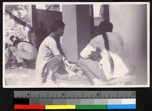 Young women washing clothes, Shantou, Guangdong, China, ca.1920-1937