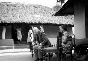 Bishop Gudmund Schiøler and Mrs Gunhild Schiøler visiting the village chief of Tilabani, West B