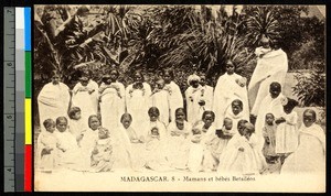 Betsileo mothers and children, Madagascar, ca.1920-1940