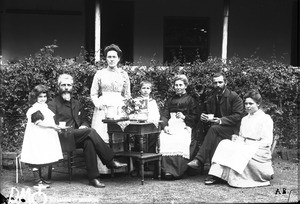 Group of Swiss missionaries, Valdezia, South Africa, ca. 1896-1904