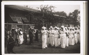 Frauenverein Christiansborg b. Festzug i. Akropong