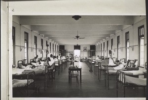 Work of the Gold Coast Hospital, Accra. - A ward of the Gold Coast Hospital, Accra