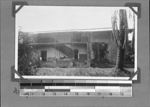 Damaged mission(?) house, Mwaya, Tanzania, ca.1929-1930