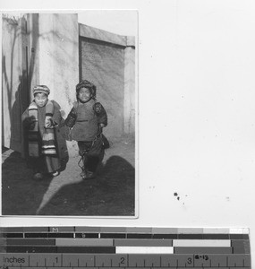 Two children at Fushun, China, 1934