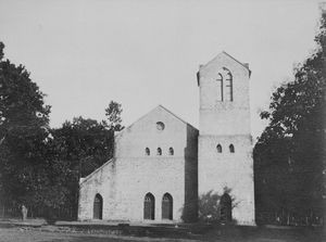 Nordindien. Dumka Kirke, set fra vest