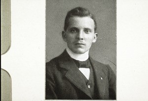 August Sauer, born 14th Oct. 1893, from Hersfeld, Hessen-Nassau, Brother in the 3rd class, who fell 14th July 1915 in Flanders