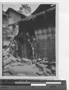 A Yau family at Wuzhou, China, 1928