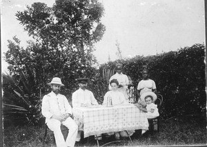 Coffee hour underneath the lemon tree, Shira, Tanzania, ca.1900-1914