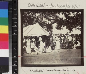 Female medical missionaries administering care in camp, India, ca. 1900